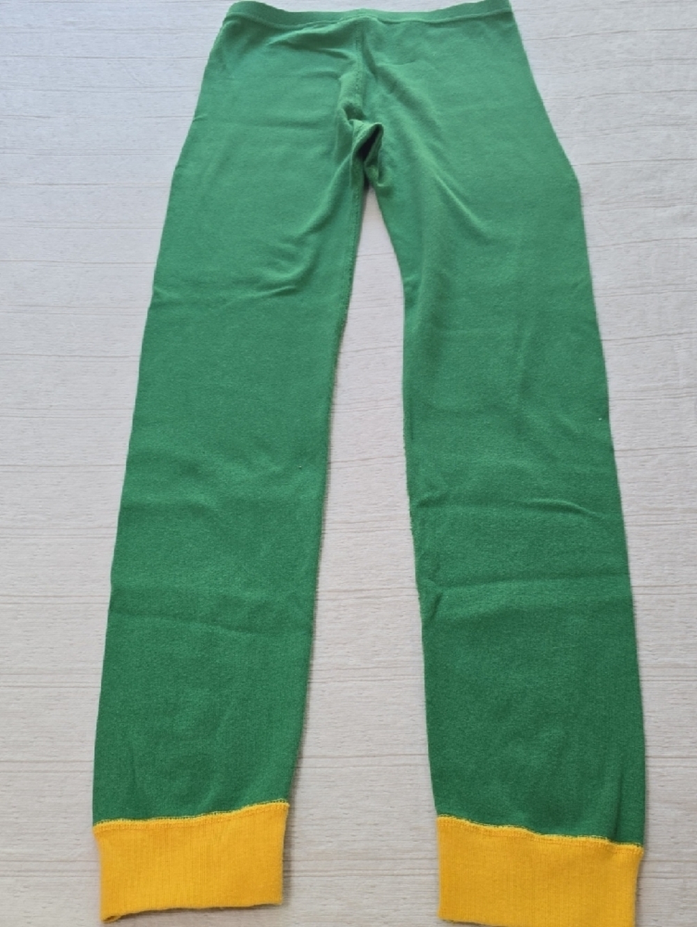 Kids Green Elf Pajama Set with Yellow Accents - Picture 15 of 16